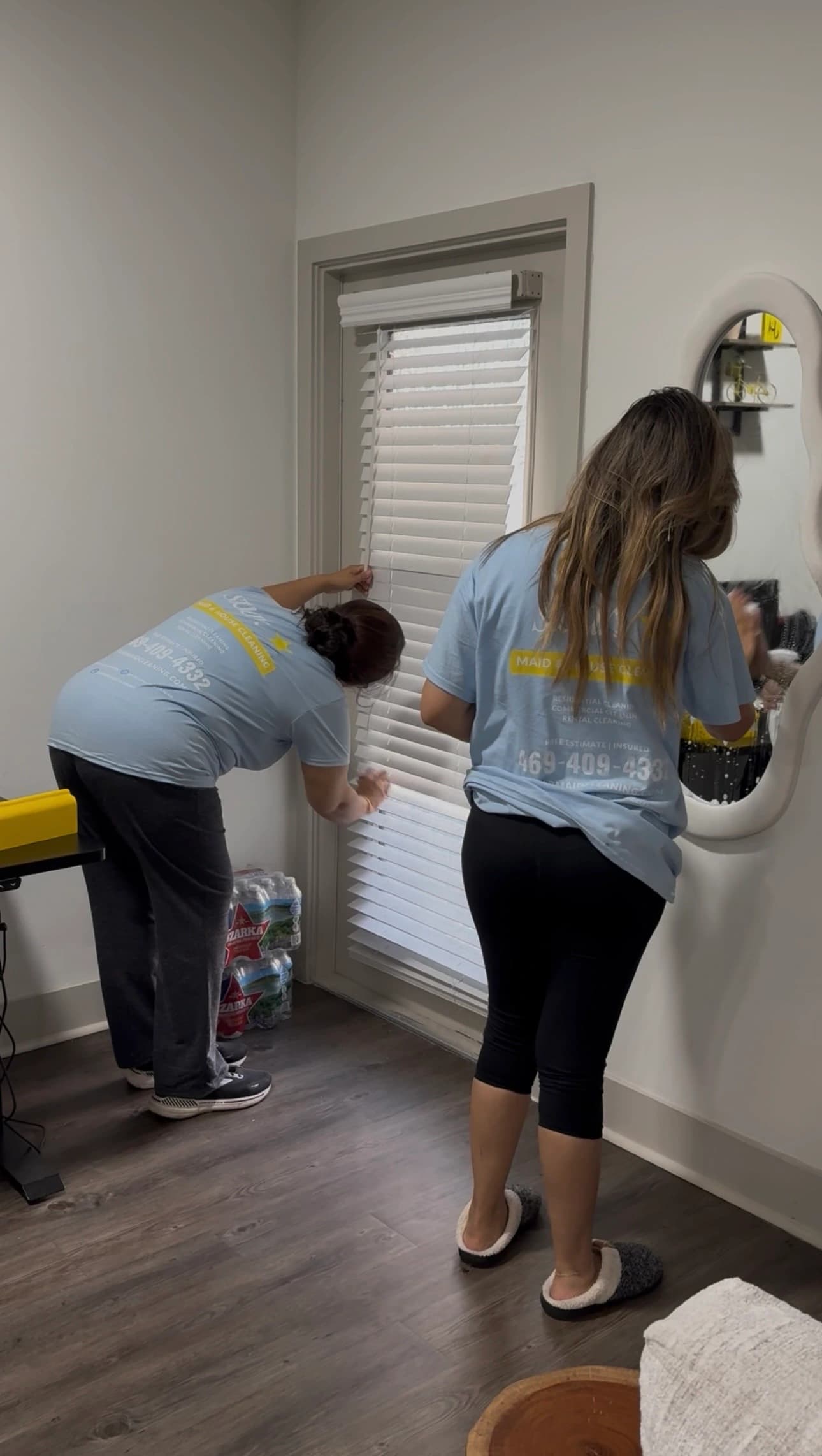 Staar Maid & House Cleaning team working in a home – Dallas-Fort Worth